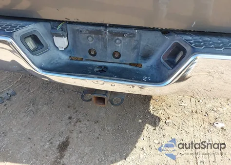 2010 Dodge Ram 1500 Slt/Sport/Trx z USA, uszkodzony, nr VIN 1D7RB1GP5AS120057